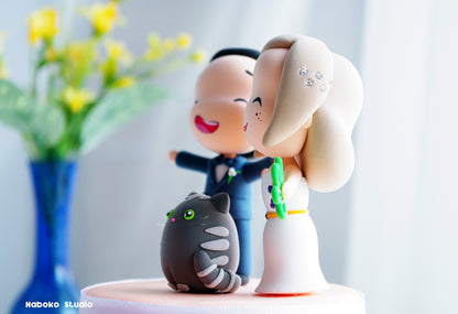 Custom Wedding Cake Topper with Cat | Bride and Groom with Tabby Cat