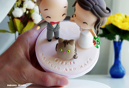 Custom Wedding Cake Topper with Cat | Bride and Groom with Tabby Cat